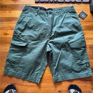 Volcom Men's Green Cargo Shorts